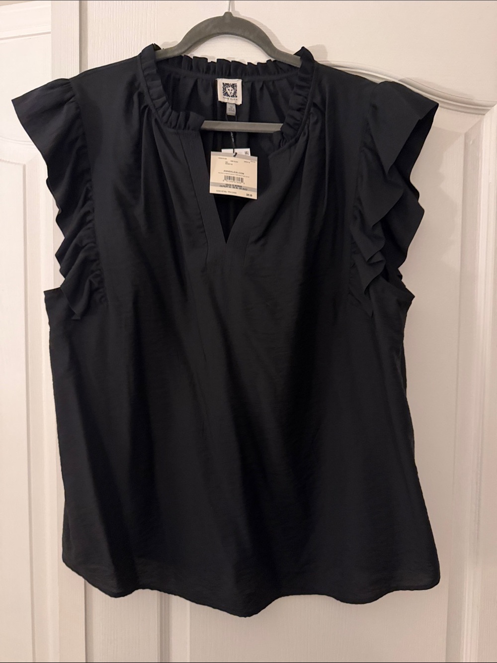 Anne Klein Black Ruffle Cap-Sleeve Women's Top. Size 1X NWT